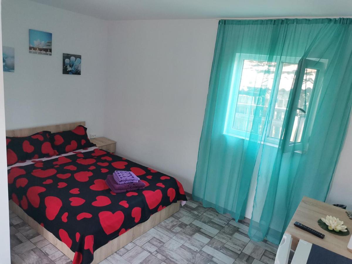 Casa Andrei A Hotell Corbu  Eksteriør bilde